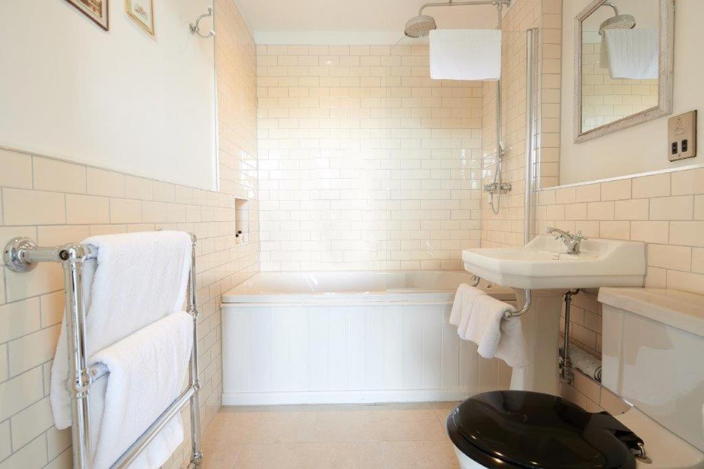 The Boathouse Hotel Bath Buitenkant foto